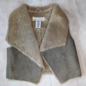 Label of Graded‎ Goods Faux Fur Suede Girls Vest